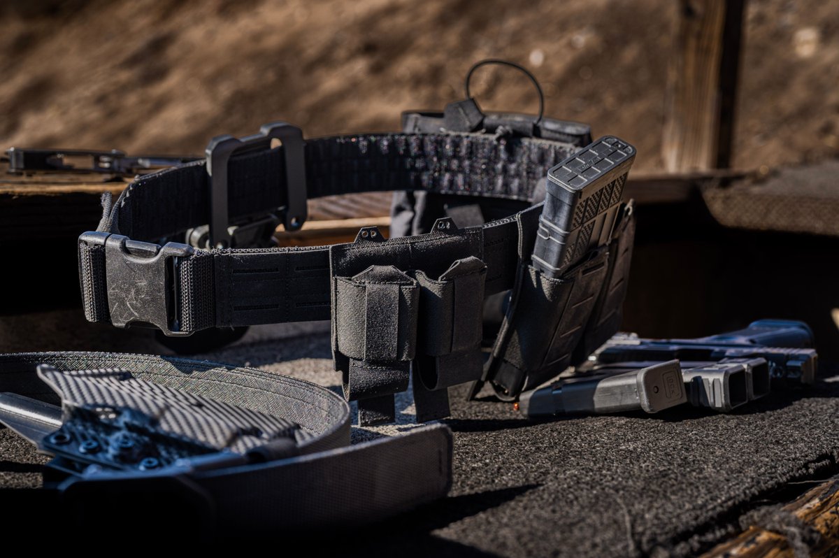 BLACKHAWKPG's tweet image. Belt customization is never-ending! What are some must-haves on your battle, duty, or range belt?

#Blackhawk #DutyBelt #RangeDay