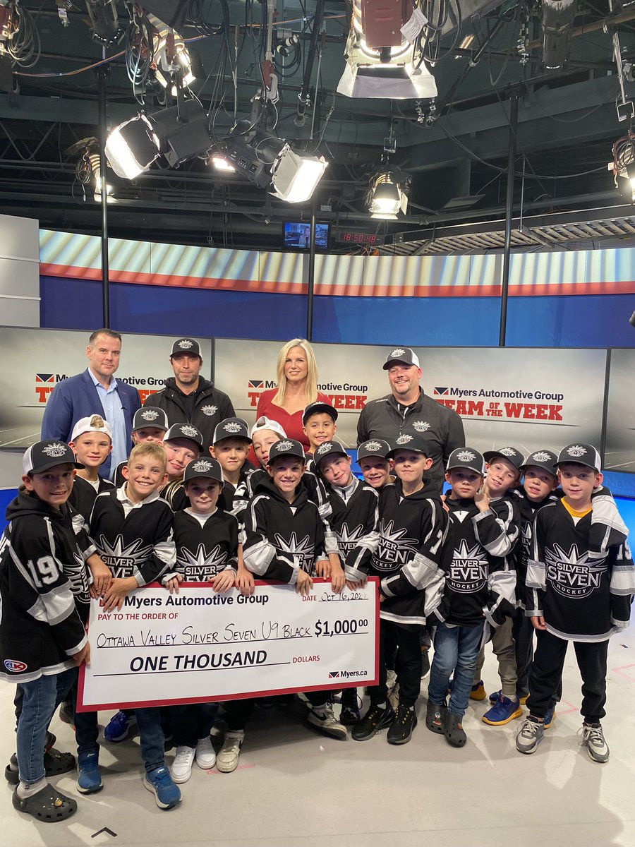 TSN1200's tweet photo. Congratulations to our @MyersAutoGroup Team of the Week - the Ottawa Valley Silver Seven U9 Black! 🏒🥅
We loved your hard work and dedication on raising money for the RBC Race for the Kids run! 👏

—
Enter online at https://t.co/foeIRBitvy to submit your team! https://t.co/jgEg01jaTk