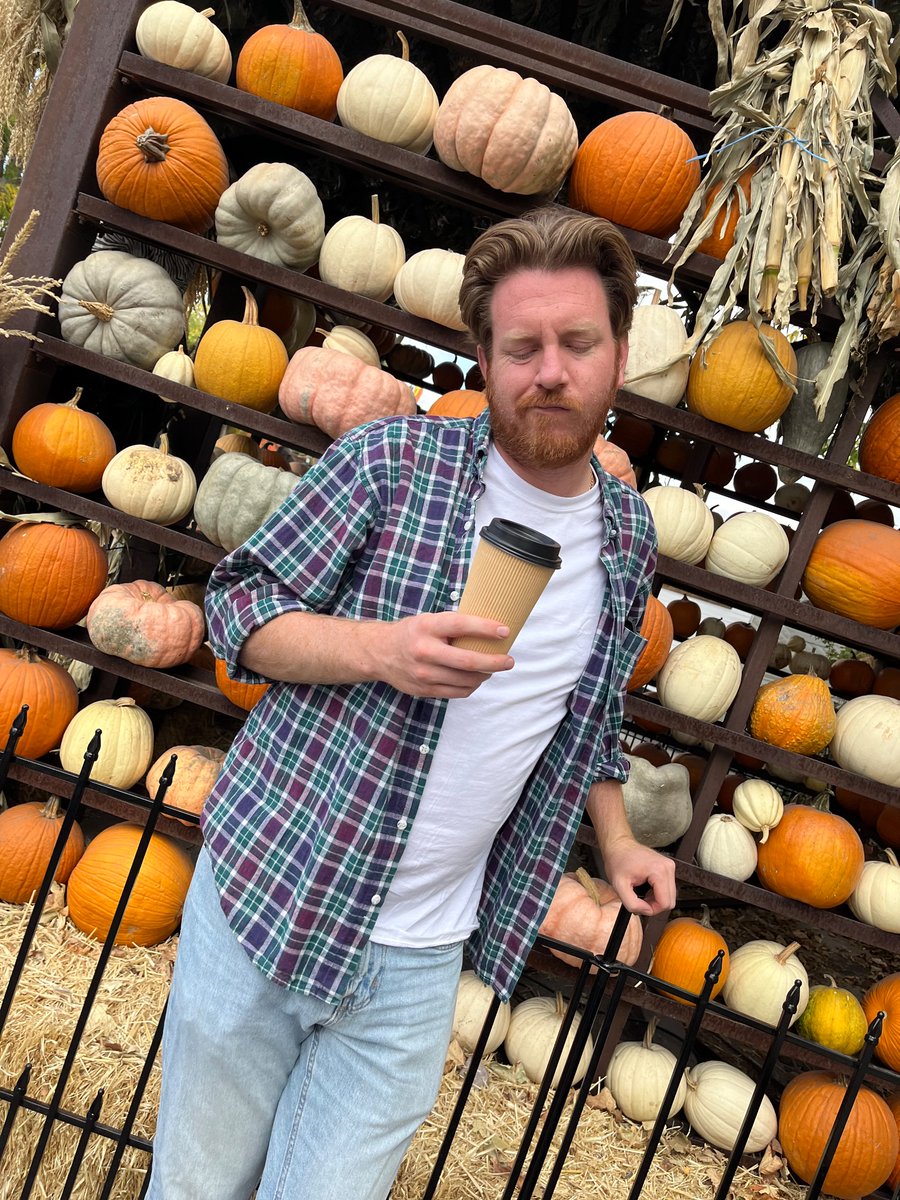 praisethepicks's tweet photo. #PSLSZN
Oct 16 - PSL from Gardner Village Bakery Cafe (?)
Blandest thing I’ve had all month. But being w/ boo on a field trip w/ her students was fun as hell. One kid “read my fortune” (dubiously!) to tell me a bird would poop on my car after 6 days of rain.
⭐️ / ⭐️ ⭐️ ⭐️ ⭐️ https://t.co/zp0tq9MPVl