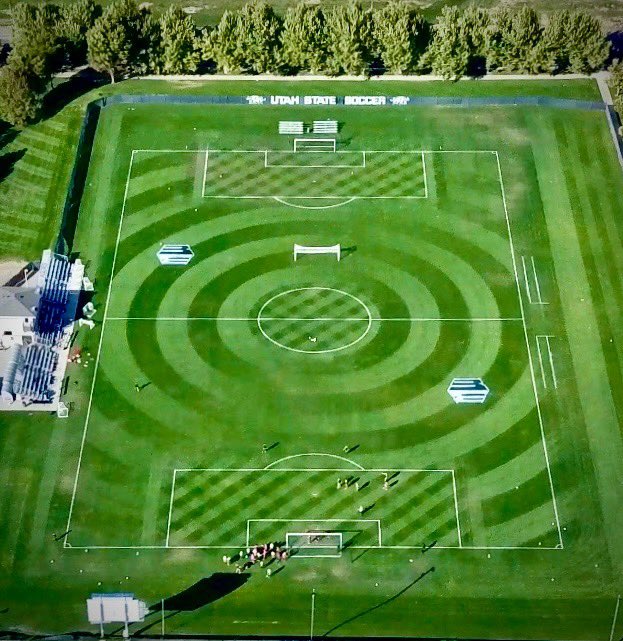 TgC4926's tweet photo. Mow pattern for this week’s games. The sports turf crew has it dialed! @USUSoccer @Nick_bouck @spencer_maughan https://t.co/IEP4CZXgXC