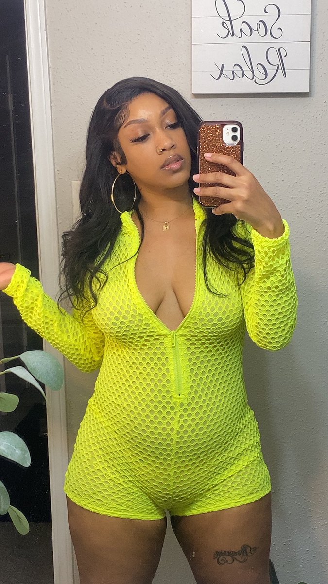 iamlorivibes's tweet photo. Your fav color lime green? #htx https://t.co/c1BpxOrfeB