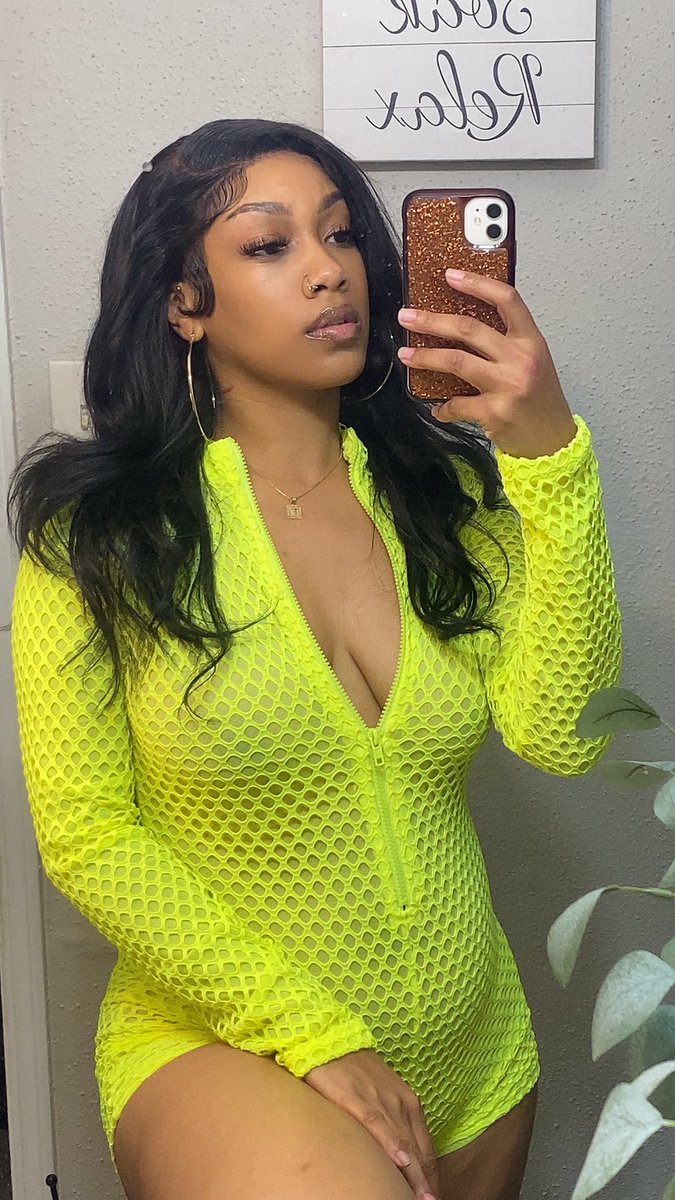 iamlorivibes's tweet photo. Your fav color lime green? #htx https://t.co/c1BpxOrfeB