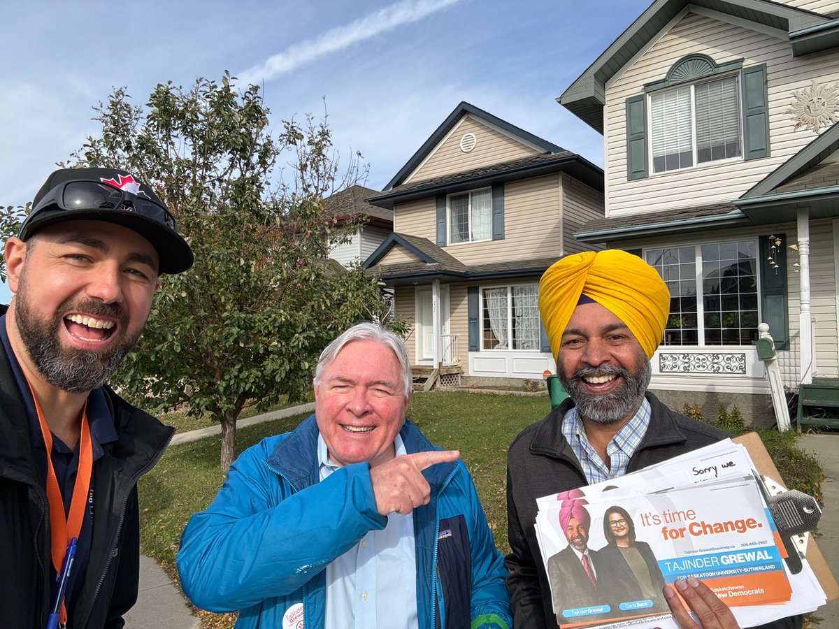 Having some productive chats during this week's canvassing. Lots of people saying they think it's #TimeForChange in our province.