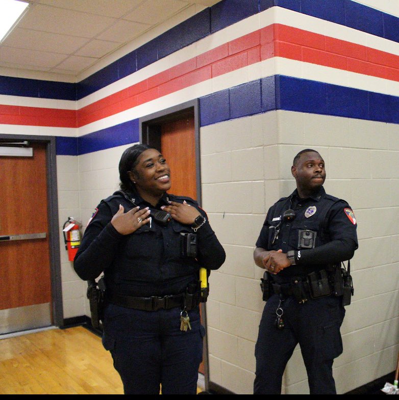 HumbleISD_AHS's tweet photo. Thank you, Officer Payne and Officer Keith, for protecting and supporting the students, faculty, and staff at the 🅰️! @HumbleISD @HumbleISD_EOC https://t.co/Y9ZwBF7LYB
