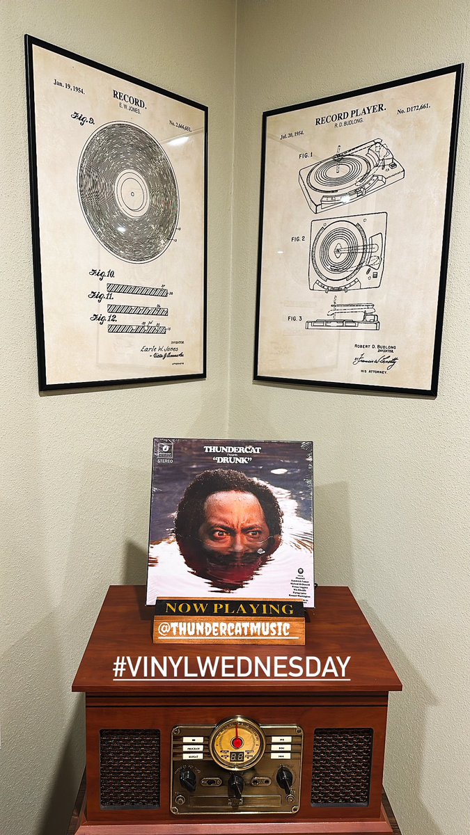 Legend_McCall's tweet photo. #VINYLWEDNESDAY
THUNDERCAT
“DRUNK” https://t.co/yozdc5lYGR