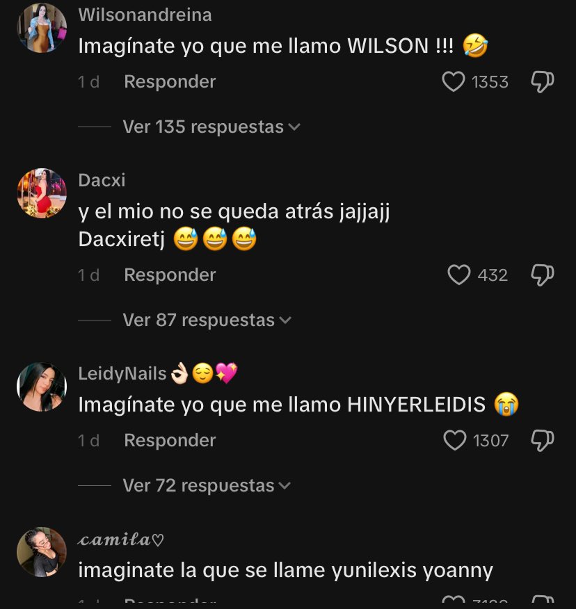 mariajruizg1's tweet image. Una niña hermosa Venezonalana hizo un video hablando de que se quería cambiar el nombre porque es “tierruo” se llama Wilmary y en los comentarios está haciendo competencia del nombre más raro venezolano JAJAJAJAJJAJAJA