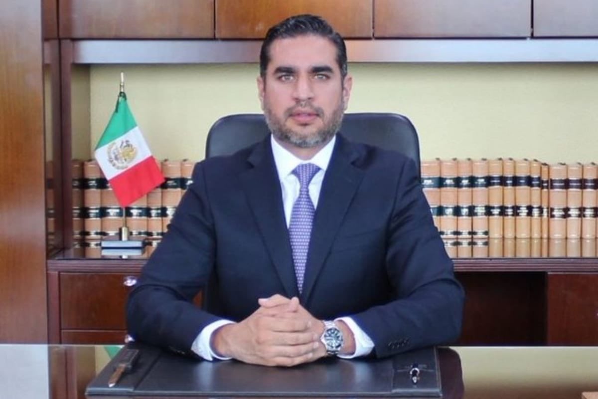 #Relevante | Tras aparecer su nombre en la tómbola, el magistrado Juan Pablo Gómez Fierro (quien detuvo varias reformas de López Obrador y fue atacado por el expresidente) renuncia a su cargo a partir del 31 de octubre, al considerar que la #ReformaAlPoderJudicial es contraria a