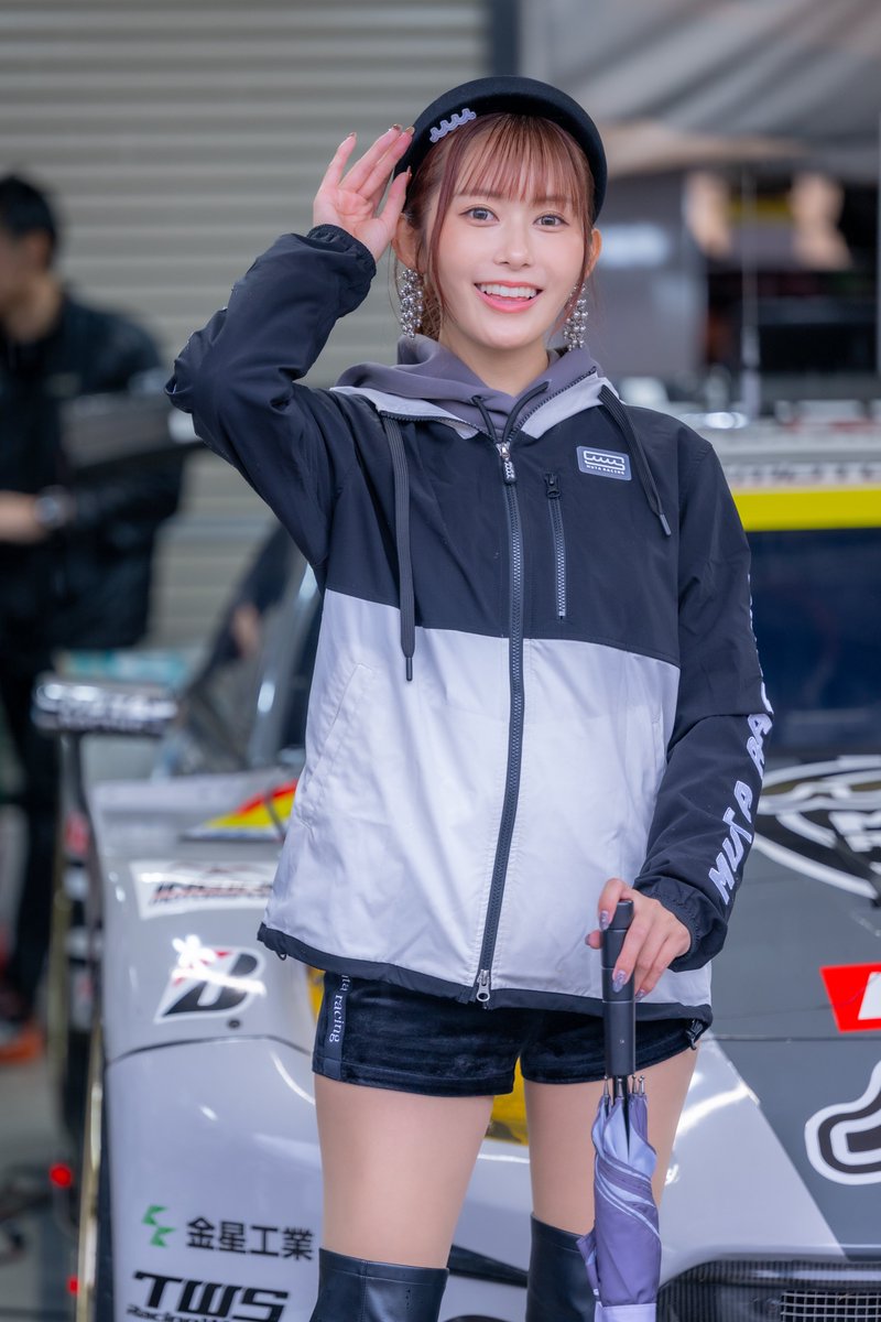 HirotakeKuga's tweet photo. #SUPERGT Rd.6 2024.09.21
ピットウォーク(2回目)
#後藤佑紀 さん (@kino_chan0219)②
撮影ありがとうございました🙇🏻♂️
#スーパーGT #supergt2024
#mutaRacingINGING
#muta
#mutaracingfairies
#RA #レースアンバサダー
#RQ #レースクイーン https://t.co/liGSTQbmT0