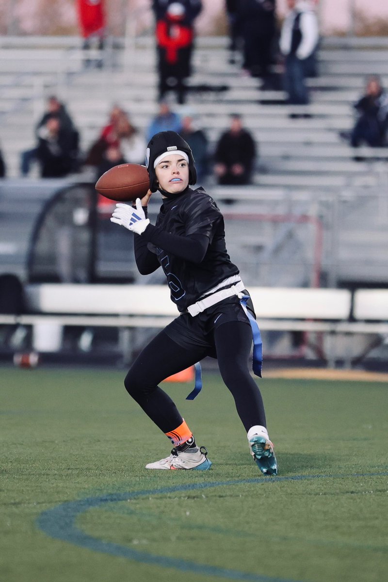 WB_ATHLETICS's tweet photo. IHSA Girls Flag Football
Sectional Championship
Halftime

Willowbrook: 8
West Aurora: 0

McKenzie Edison with the touchdown reception from Marli Smrz! The 2 PT conversion was a one-handed catch by Jada Langston! #DubsUp 📸 @piehousesix @WBFLAGFOOTBALL @WillowbrookHS1 @dkrausewb https://t.co/ewYf1bfOb4