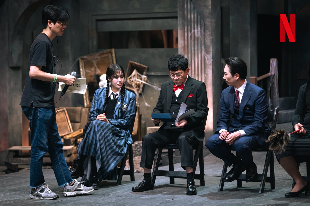 NetflixKR's tweet photo. 무대 위에선 초진지 모드. 

코미디 최강자들의 열혈 리허설 현장, <코미디 리벤지> 비하인드 대공개 https://t.co/PMwZYP2VAo