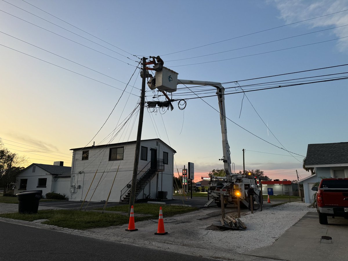 Power restored by <a href="/DukeEnergy/">Duke Energy</a> crews!! 53rd Ave North in Arcadia Gardens