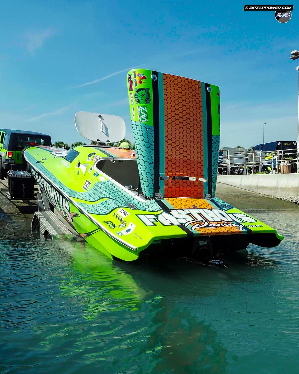 zipzappower's tweet image. Fastboys racing at the ramp #modv #raceboat #offshoreracing