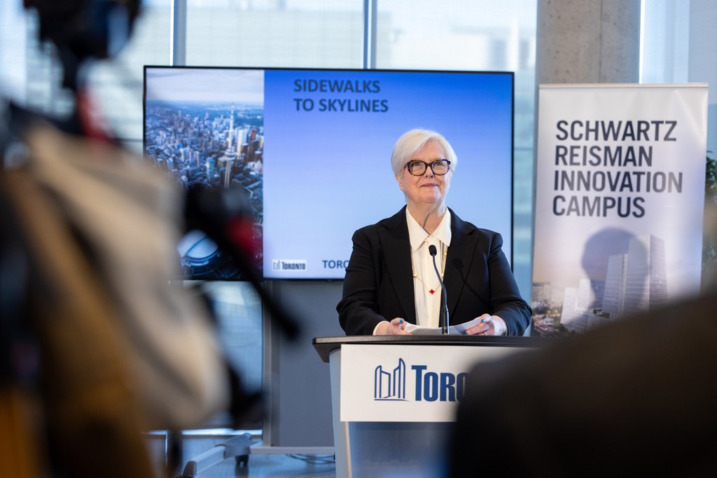 Today, I joined <a href="/shelleycarroll/">Shelley Carroll</a> and the Economic Advisory Panel to release an action plan for Toronto’s economy. 

This plan sets out a vision for a more prosperous, affordable, and growing Toronto—where everyone can benefit from our economy.

Learn more: toronto.ca/city-governmen…