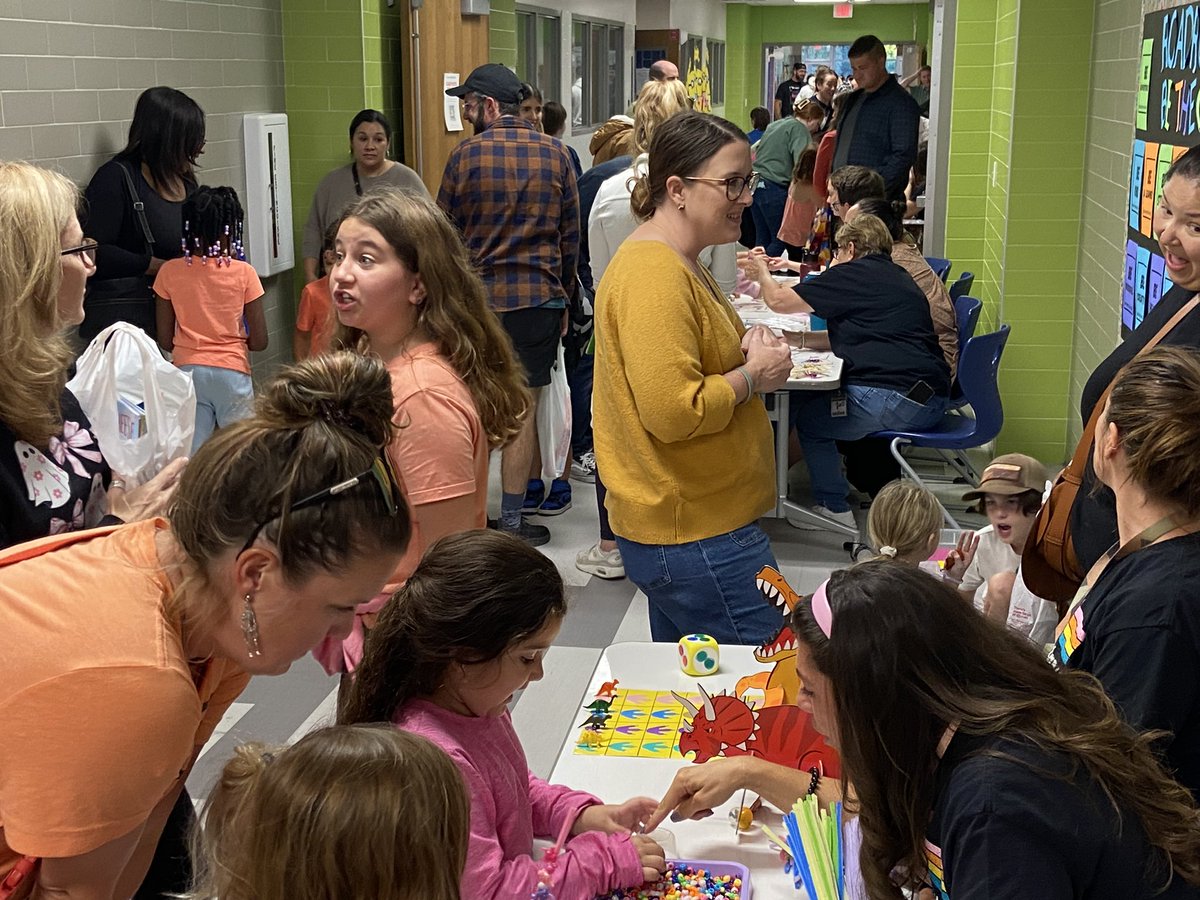 ccgreer28's tweet photo. Having a blast at @yaleroadrunners SWARM night! From the book fair to games galore, we're elevating the learning fun! Huge shoutout to @bhsstem students for connecting with us tonight! #LearningIsFun #yale50th @WhiteCarolyna @HollyGoTweets @Michaeldmc1911 https://t.co/IhtKSKezc4