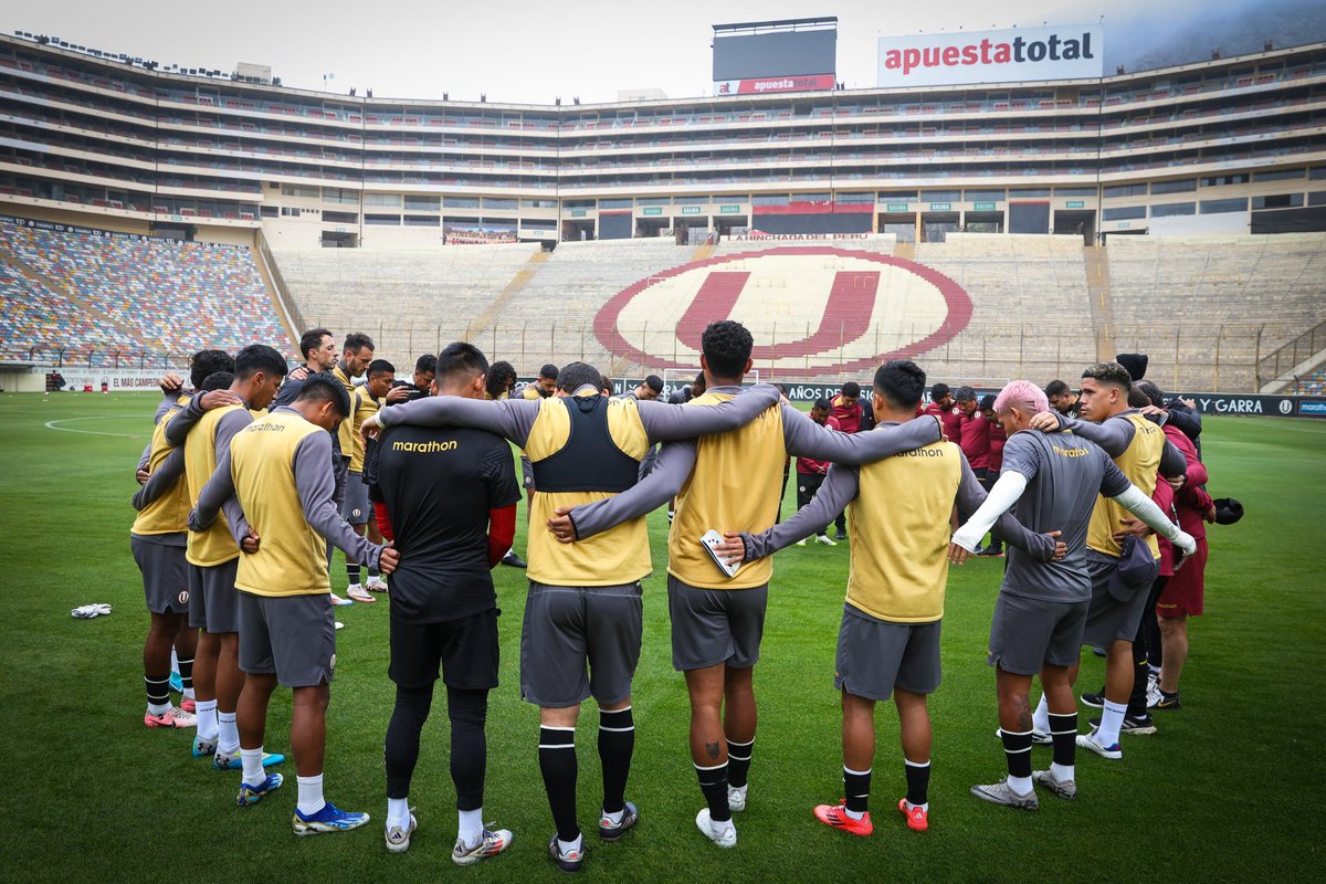 anthonyroa_U's tweet photo. #JuntosPorElBi #YdaleU https://t.co/uiVsZFNVQn
