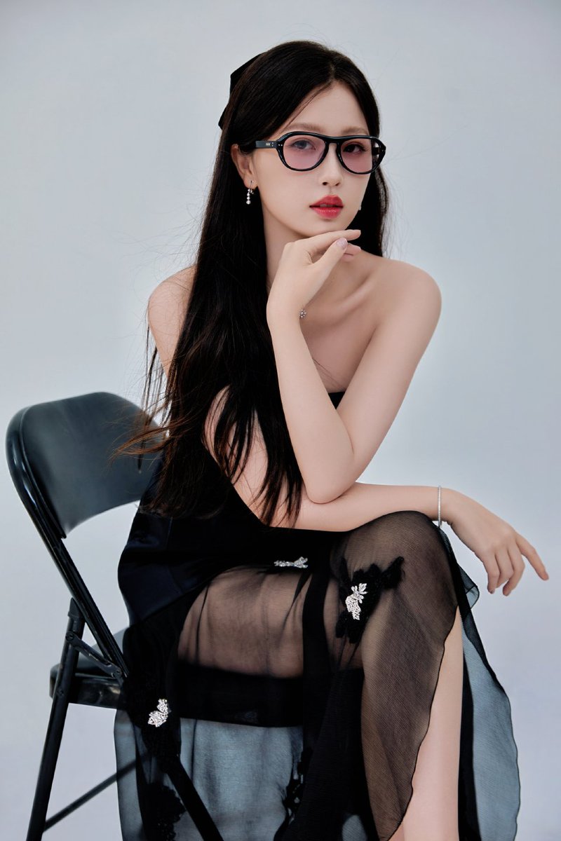CSt4R5's tweet photo. #虞书欣 #YuShuXin #EstherYu #อวี๋ซูซิน https://t.co/NpdBjSWaIk