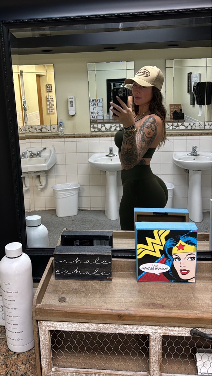 Alicakes tweet media