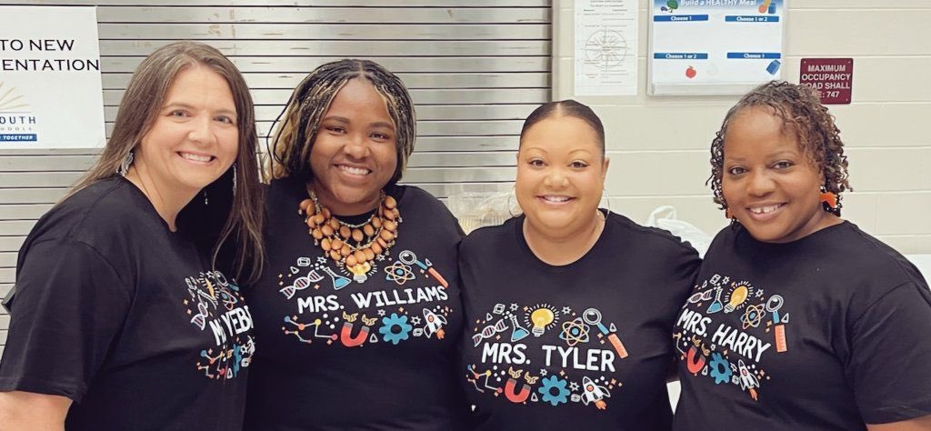 ScienceWithMrsT's tweet photo. Happy #BossesDay to our incredible leader! 🎉Your dedication to science and innovation inspires us daily, and you’re not just leading a team—you’re creating the next generation of leaders. 🌟Thank you for being our guiding light & leading with passion! #WomenInSTEM #PPSELITE https://t.co/hmEWPbe1v8