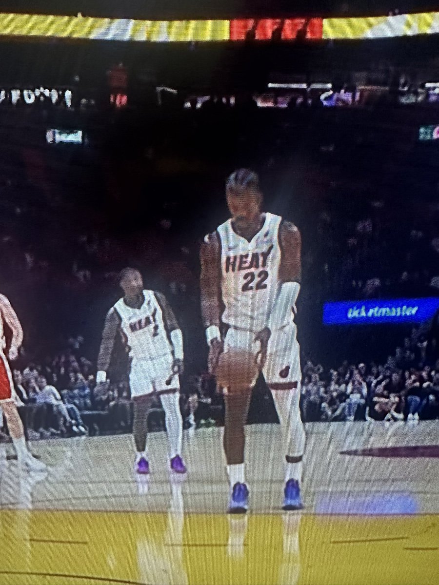 Tenzin📱🎥 tweet media