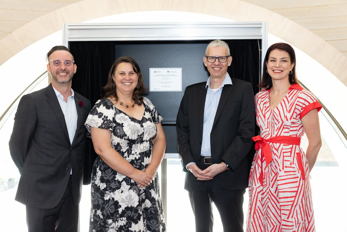 21st Century Weather (@21cweather) on Twitter photo It was a special time officially launching 21st Century Weather at <a href="/MonashUni/">Monash University</a>ās Chancellery this week.
Hereās a look at some of the highlights. We were joined by many new members and representatives of <a href="/ClimateExtremes/">ARC Centre of Excellence for Climate Extremes</a>, who have set the bar sky high for research in this field. It was a special time officially launching 21st Century Weather at <a href="/MonashUni/">Monash University</a>ās Chancellery this week.
Hereās a look at some of the highlights. We were joined by many new members and representatives of <a href="/ClimateExtremes/">ARC Centre of Excellence for Climate Extremes</a>, who have set the bar sky high for research in this field.