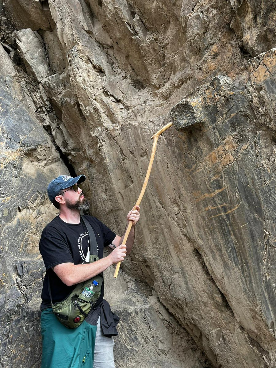 Observatoreum's tweet photo. One of the countless examples of bedrock nubs at Ollantaytambo, haters don't go outside @LivingExtraord1 https://t.co/g7GcG5Y5FT