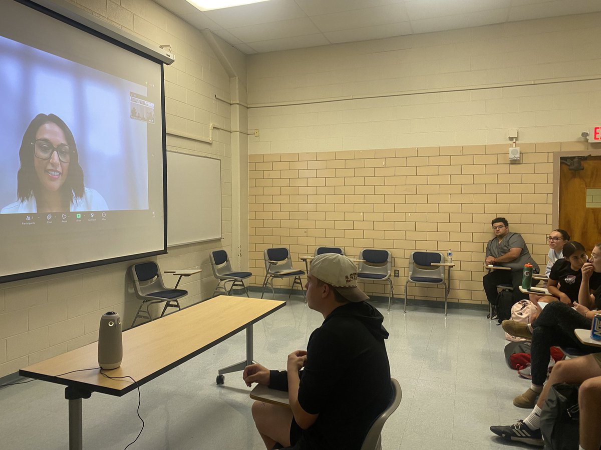 kimgolf247's tweet photo. A huge thank you to Jennie Patel, Director of Volunteer Ops with the @FIFAWorldCup Host Committee🏟️⚽️, for joining my Intro to Sport Management class! 🎉

I wanted to extend my deepest gratitude to Jennie for sharing her wisdom and experience.

#unmspad #GoBos #FIFAWorldCup https://t.co/WrlSdvNIzc