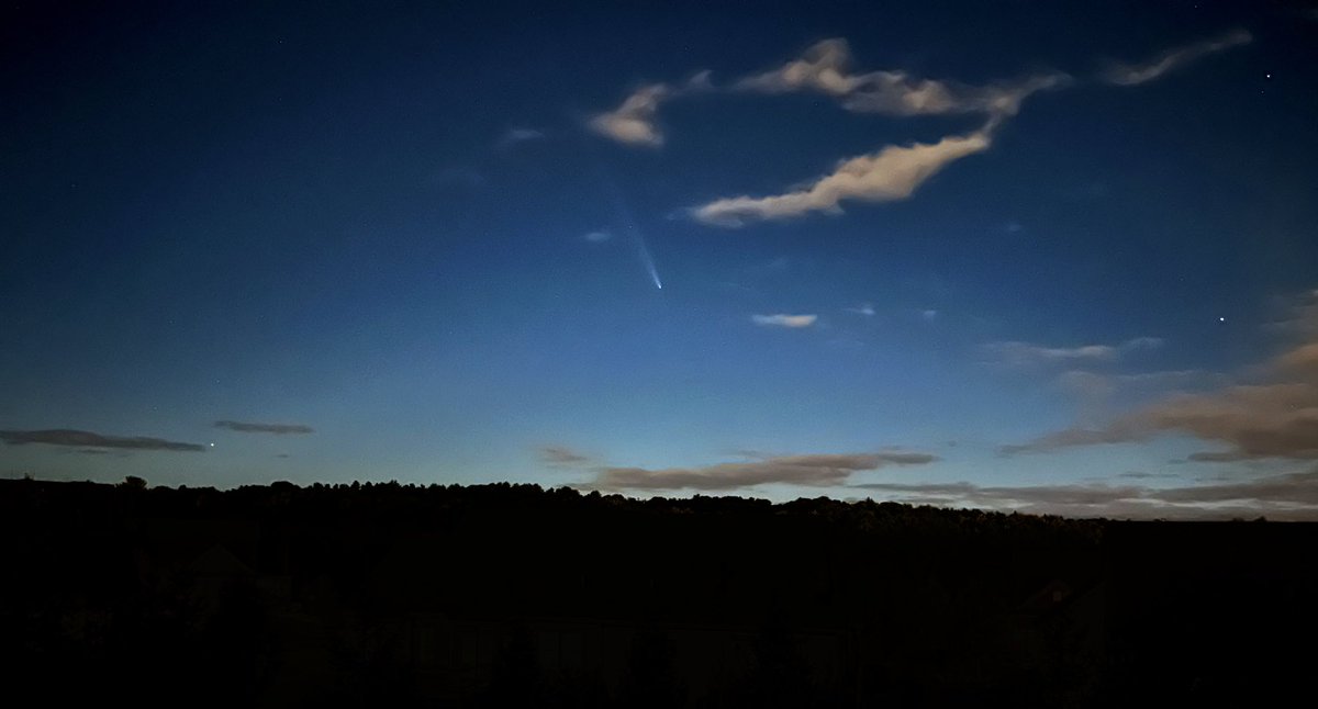 rgfovell's tweet photo. Comet C/2023 A3 Tsuchinshan-ATLAS, southwest sky. https://t.co/2SdT4bwKdO