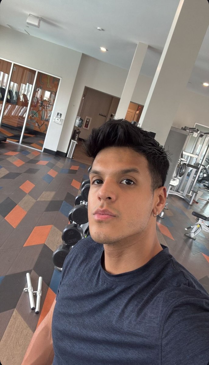 ebaroooon's tweet image. un poquito de un poquito