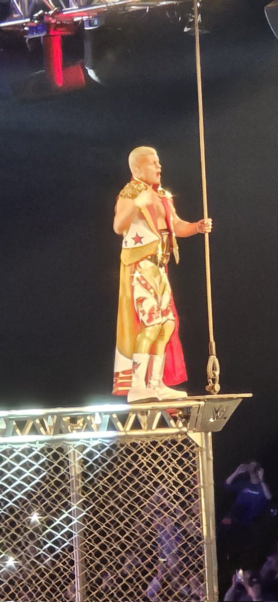 VandaVanda75's tweet photo. #WWEManchester What a belter! Just amazing.  @RandyOrton worth a 20 year wait to see an RKO and I did!! https://t.co/fe5BpsIfqS