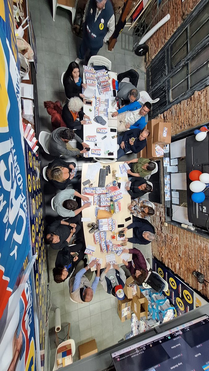 somosuniruy's tweet photo. Que nivel el fotógrafo plasmando el miting de hoy https://t.co/R9o2Ifz1lh