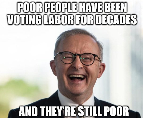 TruthHurtsNow_0's tweet photo. @AlboMP Meanwhile @AustralianLabor #DoingWhatMatters when putting up their signs 😂 #QLDNext then that person https://t.co/C9Y1dcjBPp