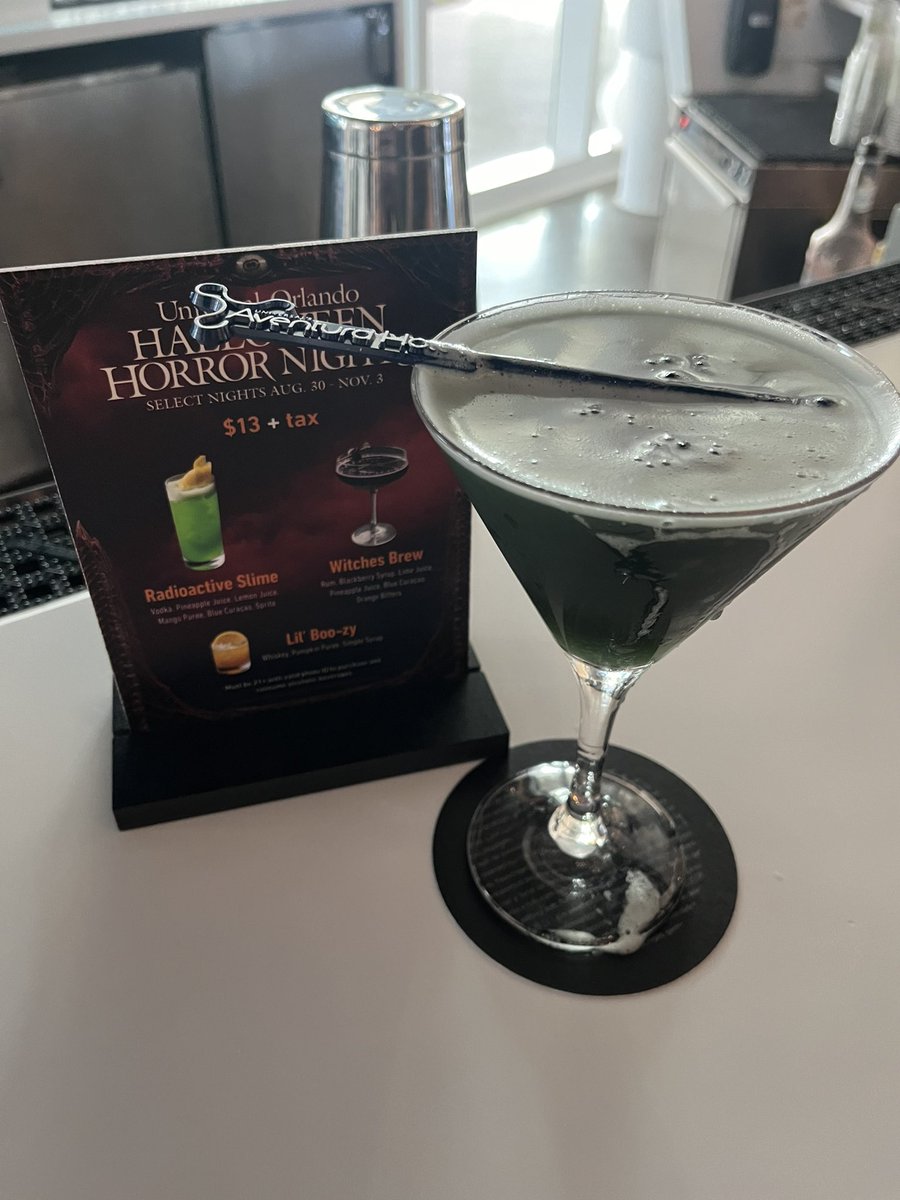 Theme Park Corner tweet media