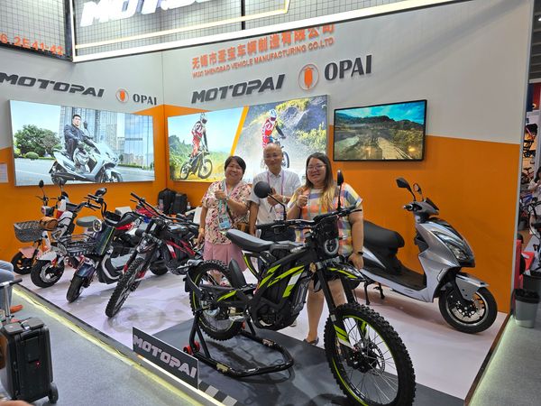 MOTOPAIOFFICIAL's tweet photo. Exciting moments on the 1st day of the 136th Canton Fair! MOTOPAI's innovative electric vehicles are capturing the attention of visitors from around the globe.
https://t.co/64H4zT9WyB
#MOTOPAI #CantonFair2024 #ElectricVehicles #Sustainability #Innovation #EV #GreenMobility https://t.co/73GDApwDGi