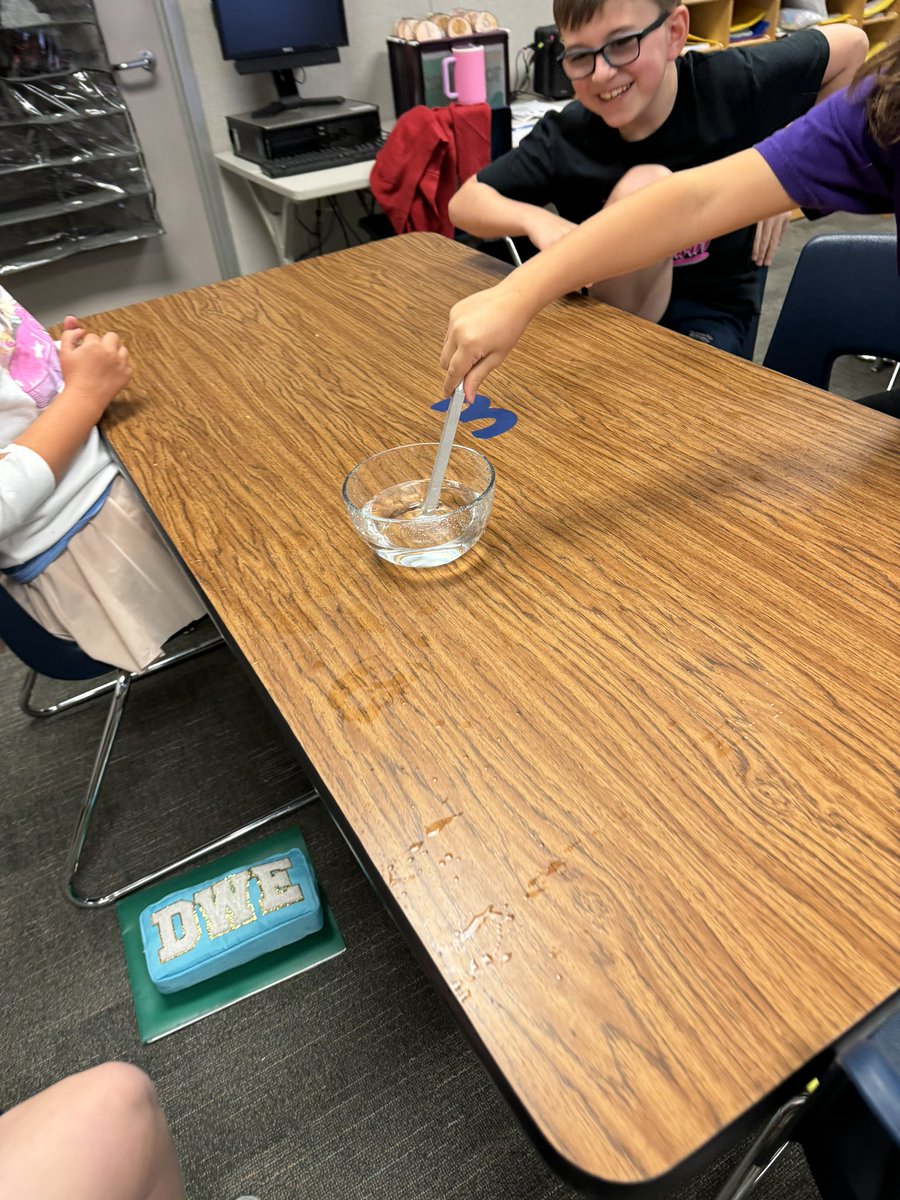 Linzi Sims tweet media