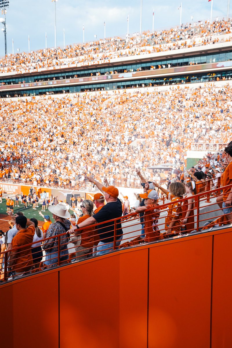 doesn’t matter when you got here or who taught you how to wear the Burnt Orange, we’re just so glad all y’all are here Longhorn Nation 🫶🤘

#HookEm