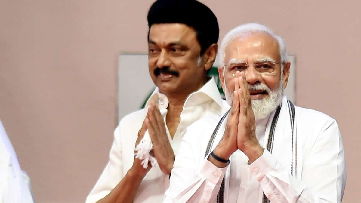 திமுக – பாஜக கள்ள உறவுக்கான நேரடிச்சாட்சி!

(ஒரு விரிவான அலசல்! நேரம் ஒதுக்கிப் படிக்கவும்)
-----------------------------------------------------------------
இந்திய ஒன்றியத்தை ஆளும் பாஜக அரசு தான் ஆட்சிப்பொறுப்பேற்றது முதல் தனது விசாரணை அமைப்புகளான புலனாய்வுத்துறை (CBI) , வருமான
