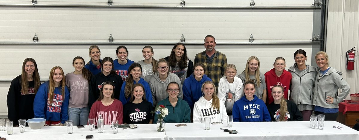 ❤️THANK YOU💙 Hunter Smith for speaking at our Sectional Dinner! We are truly inspired to make every game our BEST⭐️👏🏼