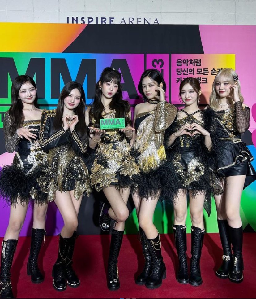 navi_dive's tweet photo. 年末の音楽番組はいつもよりさらに気合い入った衣装になるから今年はどうなるのか楽しみすぎる
#2024MAMAVOTE #IVE https://t.co/WucPXmcZ8Q