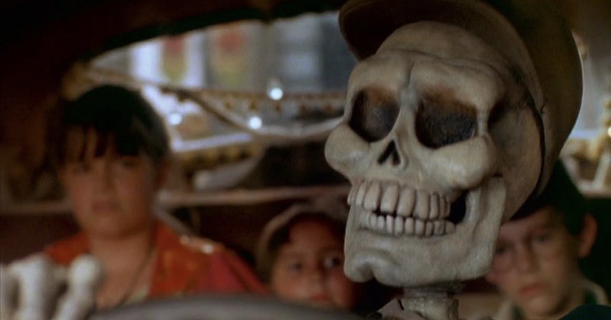 FilmUpdates's tweet photo. 26 years ago, ‘HALLOWEENTOWN’ premiered on Disney Channel. https://t.co/Lt3V5JZWKx