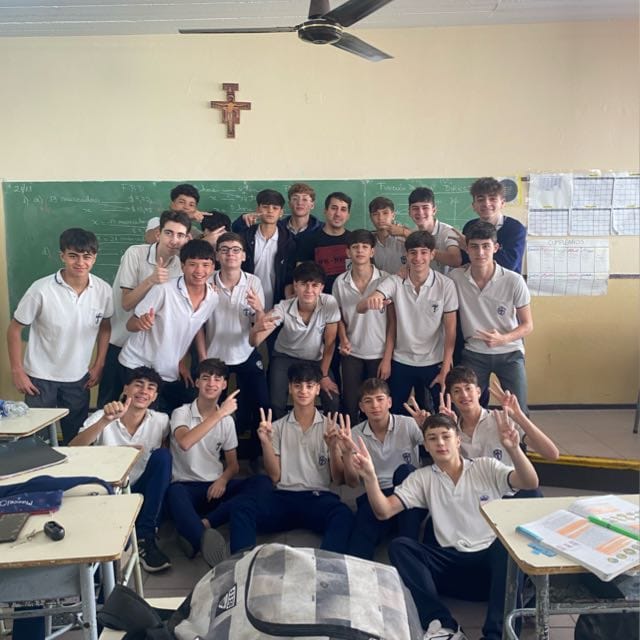 agradecido siempre del curso q me toco, gracias x todo♥️🥺