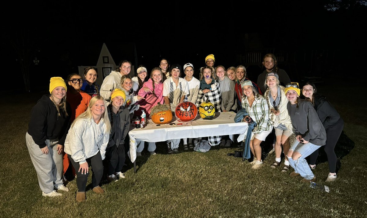 Coach Bailey tweet media