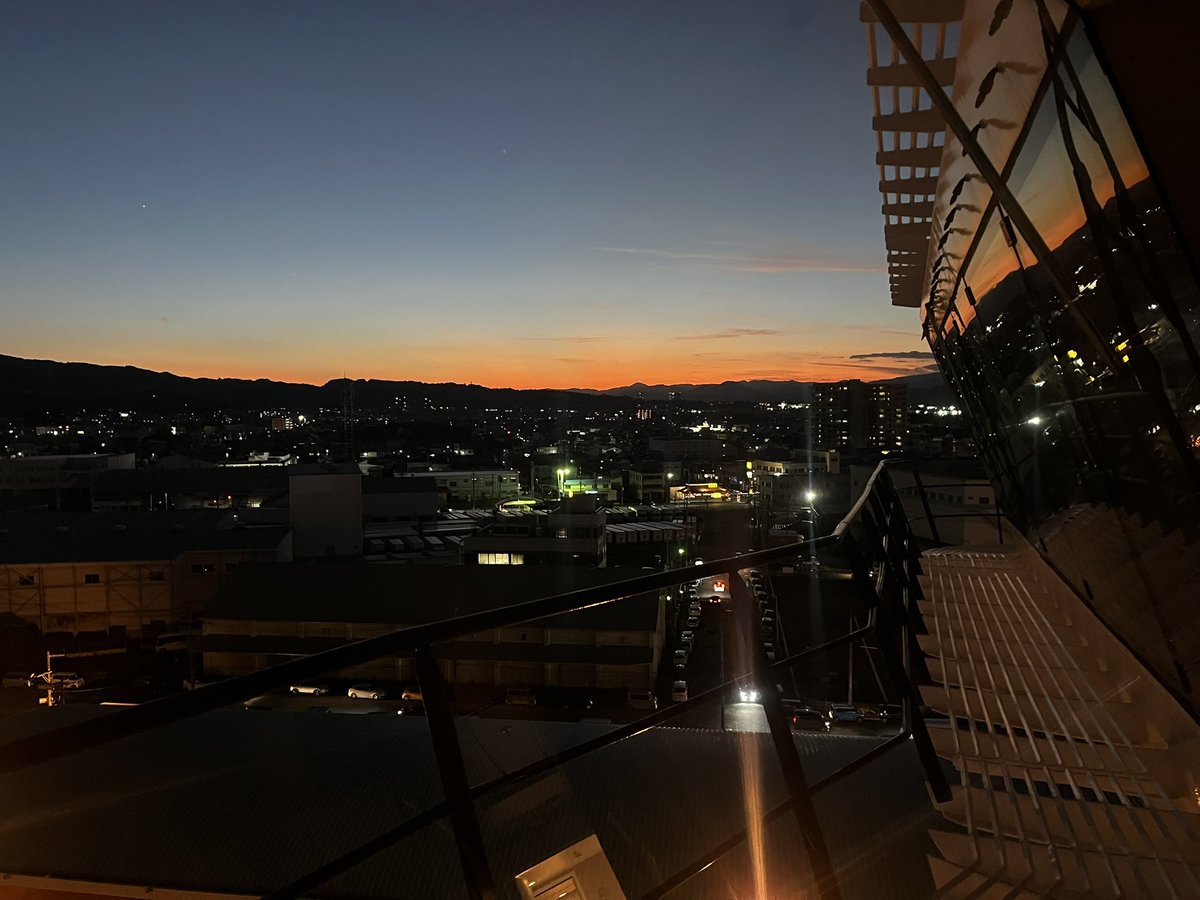 lagabyariass's tweet photo. Japón que bonito eres. https://t.co/nHihSS6Mg6
