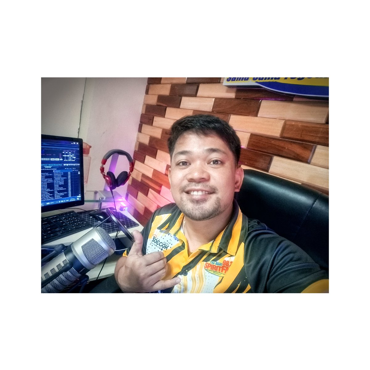 SFMMarkyMango's tweet photo. Yododoy! The Best Pa Rin!🤩🤙🏼

#TheMorningGlory (7-10am)
#SpiritBareta(12nn-1pm)
#Easy983 (1-3pm) https://t.co/ZpIX4sUajj