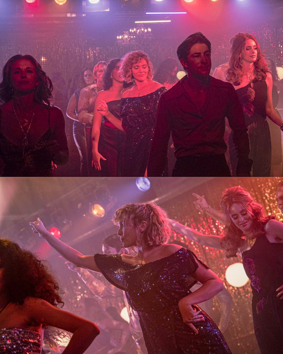 LizzieNationn's tweet photo. The disco scene. https://t.co/3JthPmgLh3