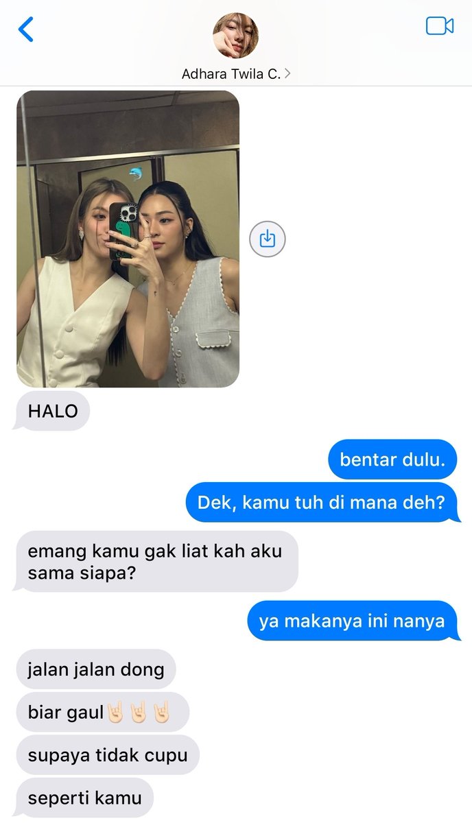 hujanmimpi's tweet photo. pacarnya dibagi-bagi, tapi ke keluarga.

#rantang #rasibintang era https://t.co/DHLzyrWqUr