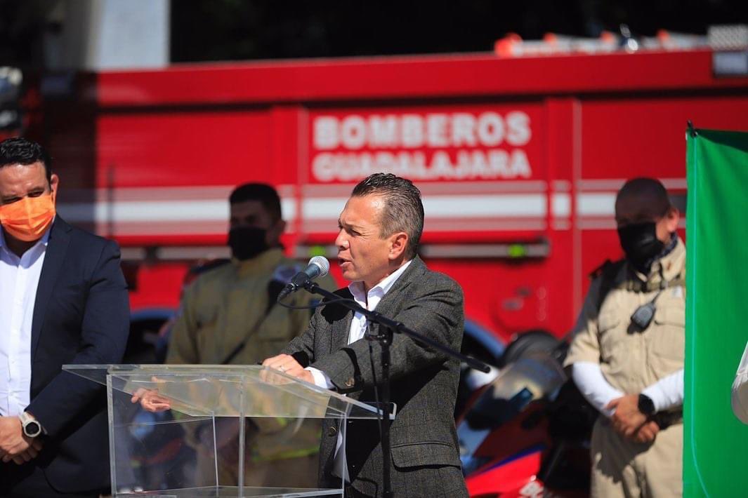 Estimado  <a href="/PabloLemusN/">Pablo Lemus Navarro</a> , una vez más  lo volviste a hacer. Te felicito por tu ratificación como próximo gobernador de nuestro estado.

Jefe Pablo, estoy seguro que seguirás haciendo un excelente trabajo por las y los jaliscienses y por supuesto por los cuerpos de #Bomberos, un