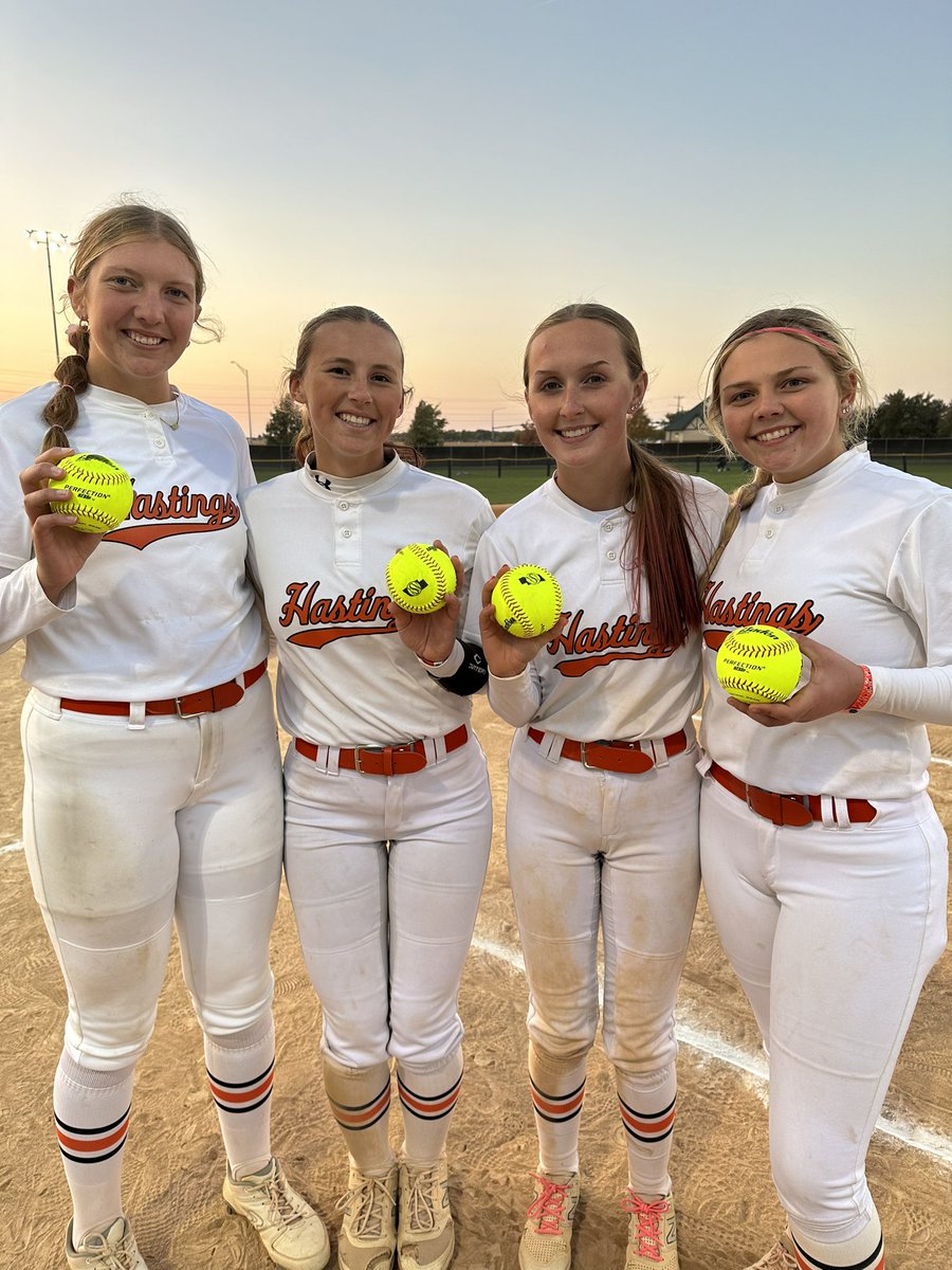 Hastings High Softball tweet media
