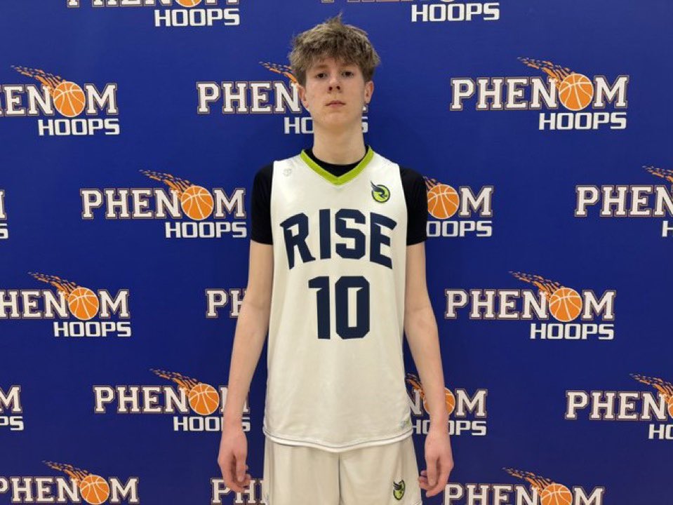 TeamPittman4's tweet photo. TP4 2027🏀🏀🏀!!!! LETS GO!! WE GOT NOW!!!! 
@Ben_Reid11 
@fly2028 
@PhenomExposure 
@HypePrep https://t.co/SlIJu8pYRk