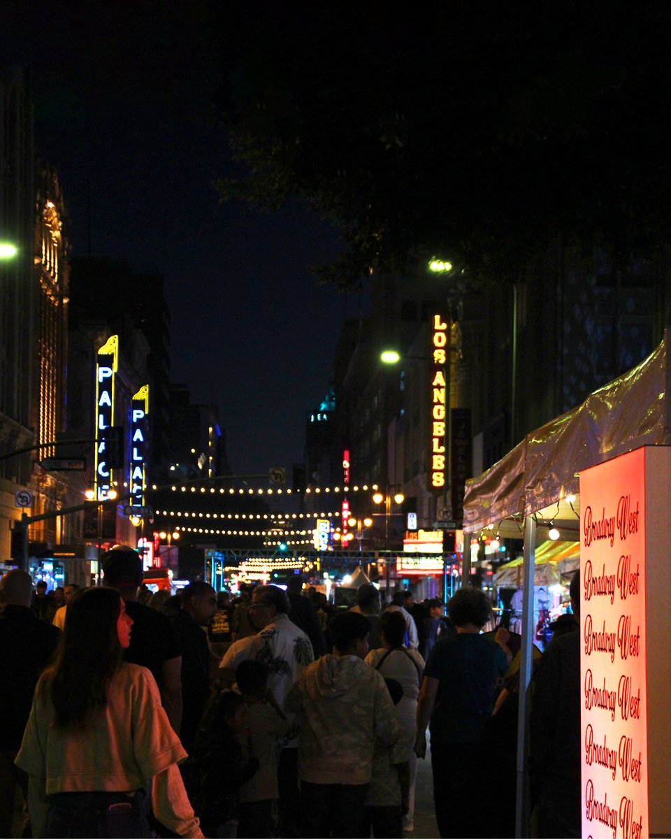 We’re so grateful to everyone who joined us at Broadway Night Lights! 🌟 From the incredible conversations to the shared love for our beautiful #historicaltheaterdistrict, you all helped light up the evening. Let’s keep the #dtla Broadway spirit alive! Until next time… 💙🎤🎹