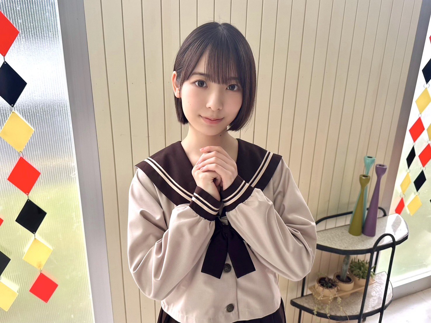 渡辺莉奈 チャンピオン当選品 日向坂46 渡辺莉奈、『週刊少年チャンピオン』でショートボブ姿